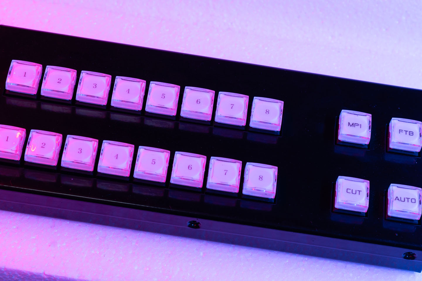 菠萝键盘 BMD导播台控制键盘